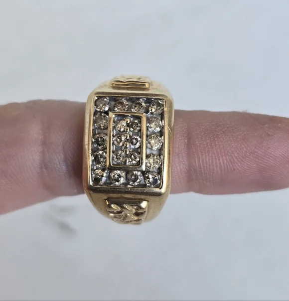 Mens solid 14k yellow gold Genuine diamonds cluster signet ring
